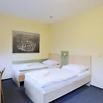 Airporthotel 3* فيزه