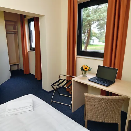 Airporthotel Hotel 3*