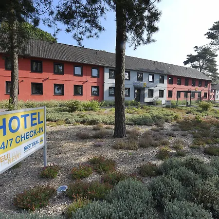 Airporthotel Hotel 3*