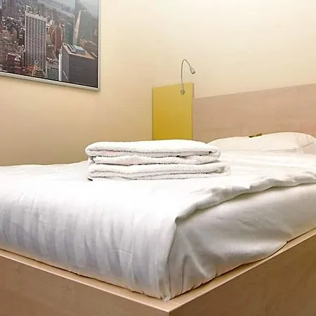 Airporthotel מלון