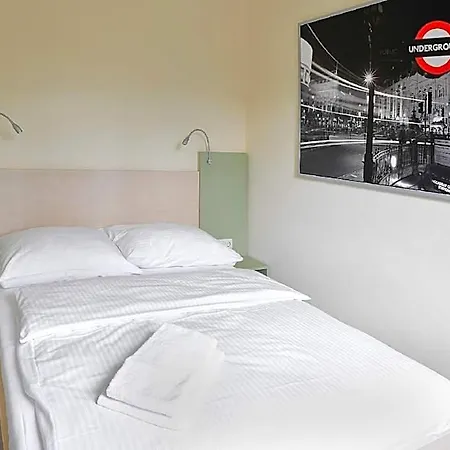 מלון Airporthotel וייץ