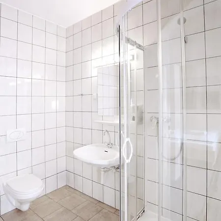 מלון Airporthotel