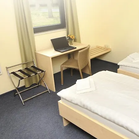 ホテル Airporthotel 3*