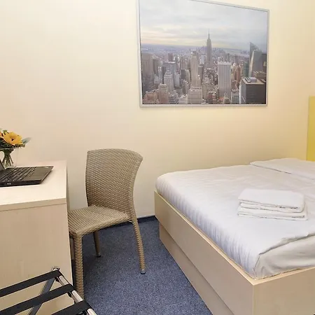 מלון Airporthotel וייץ