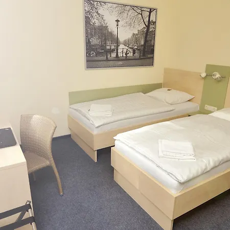 Airporthotel