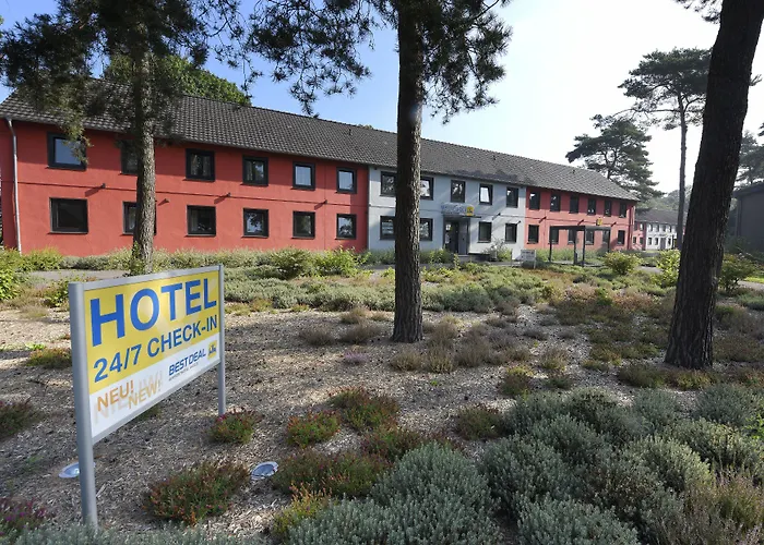 Airporthotel Hotel 3*